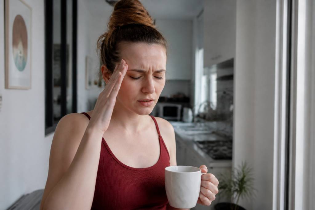 Brain freeze : comprendre ce phénomène et ses liens avec les pratiques de contrôle mental
