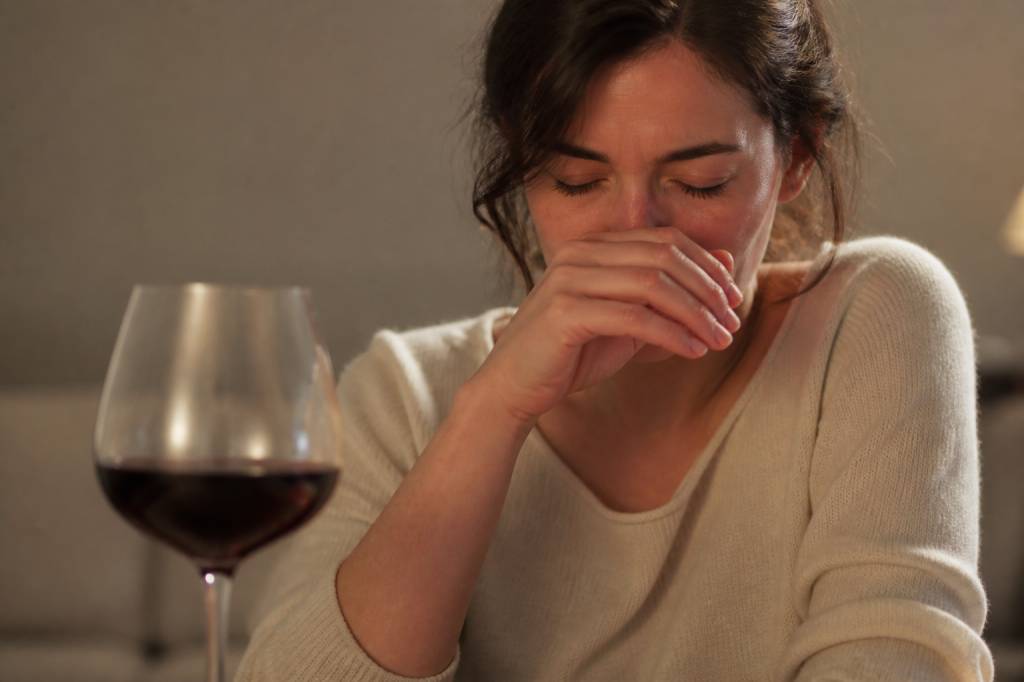 Allergie au vin rouge : symptômes, causes et précautions